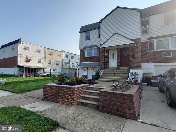 2nd image of 4401 Deerpath Ln