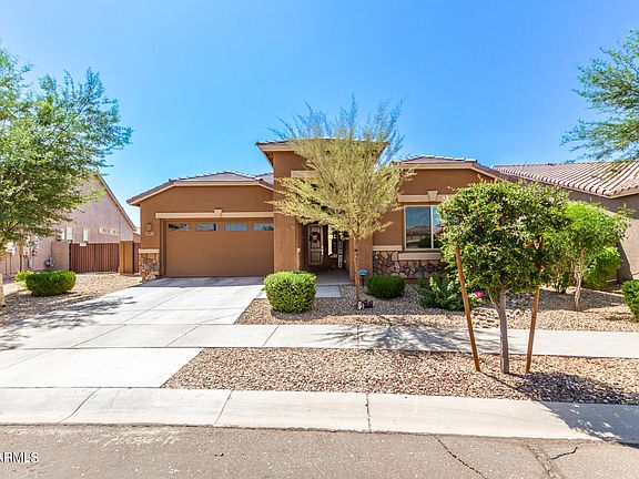 3rd image of 23915 N 167TH Drive