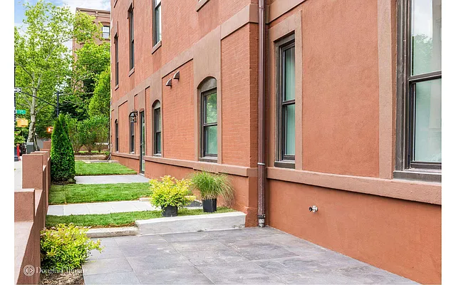 Sold by Douglas Elliman | media 25