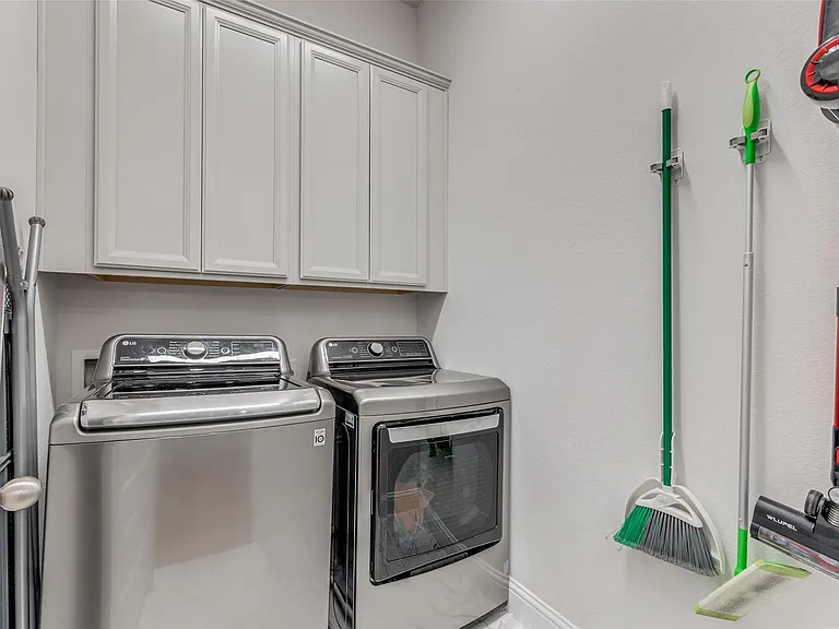 2837 Troutt Dr #28 — Photo 25