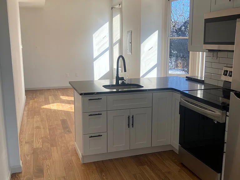 1901 Diamond St #2 — Photo 3