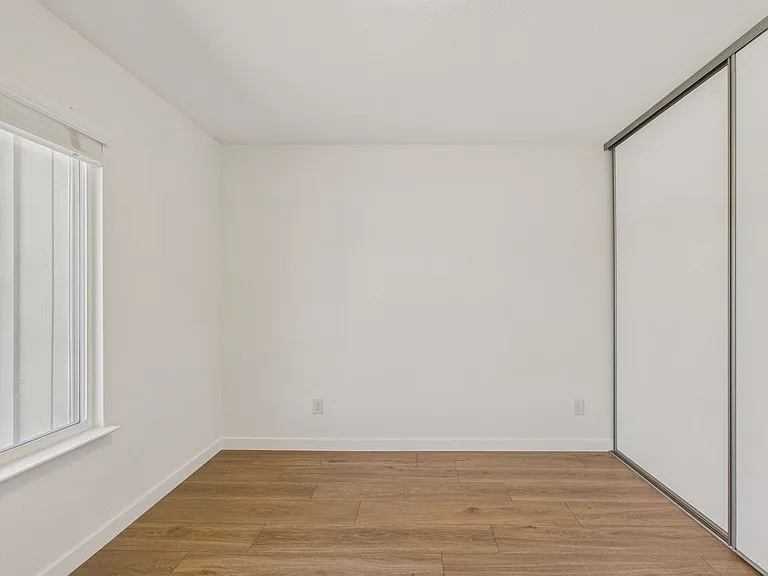 442 Fontanelle Dr — Photo 17