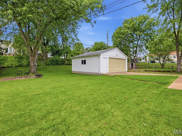 10840 Bernadine Dr — Photo 19