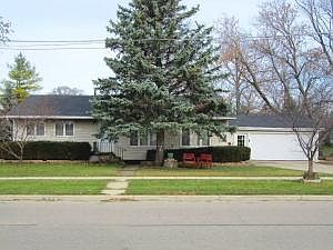 1st image of 444 W Rockwell St
