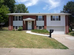 2245 Teakwood Manor Dr, Florissant, MO