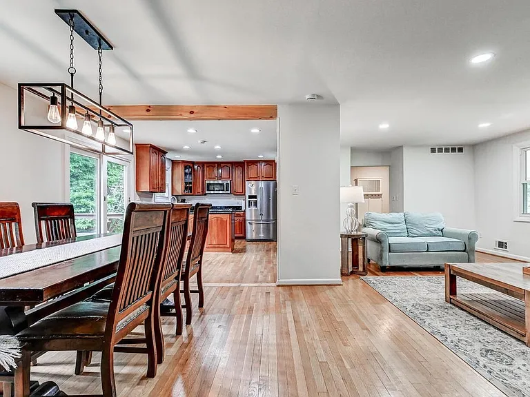 206 Dunbeath Ct — Photo 3