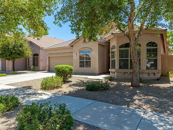 2nd image of 13615 W Acapulco Ln