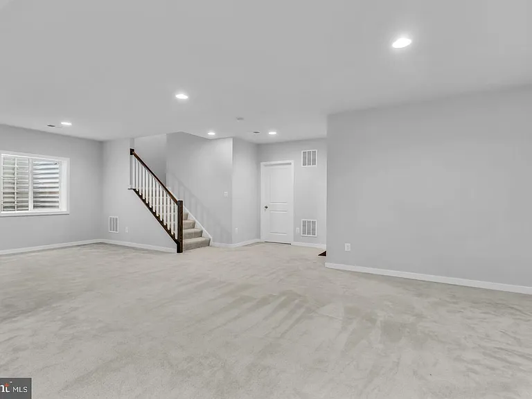 41919 Spring Air Dr — Photo 33