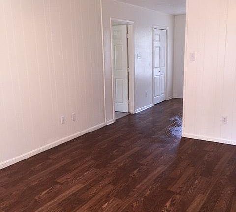 2nd image of 3104 Longleaf Dr