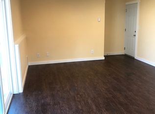6 Knollwood Dr APT C, Clinton, CT 06413