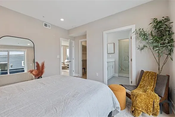 406 Kennedy St NW #2 — Photo 10