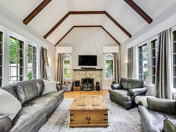 3rd image of 5040 N Central Park Ave