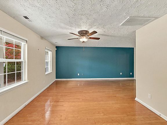 2nd image of 2109 Rathie Dr
