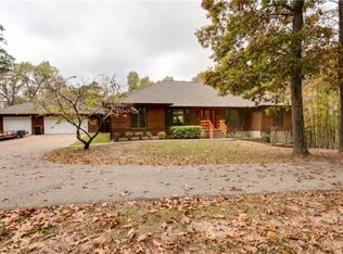 8191 Forest Hills Dr, Rogers, AR 72756