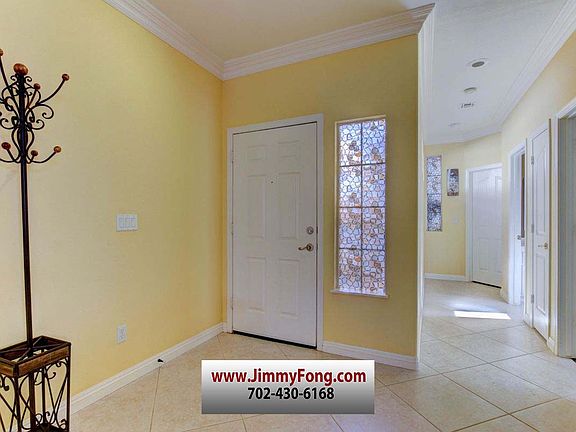 3rd image of 10587 Fabrica St