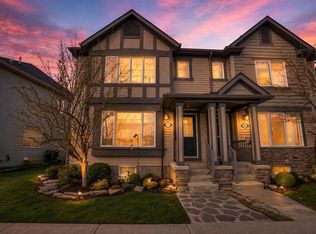 972 Windsong Dr SW, Airdrie, AB T4B0P3