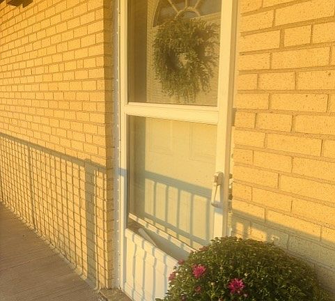 2nd image of 605 N Wolf Rd APT B9