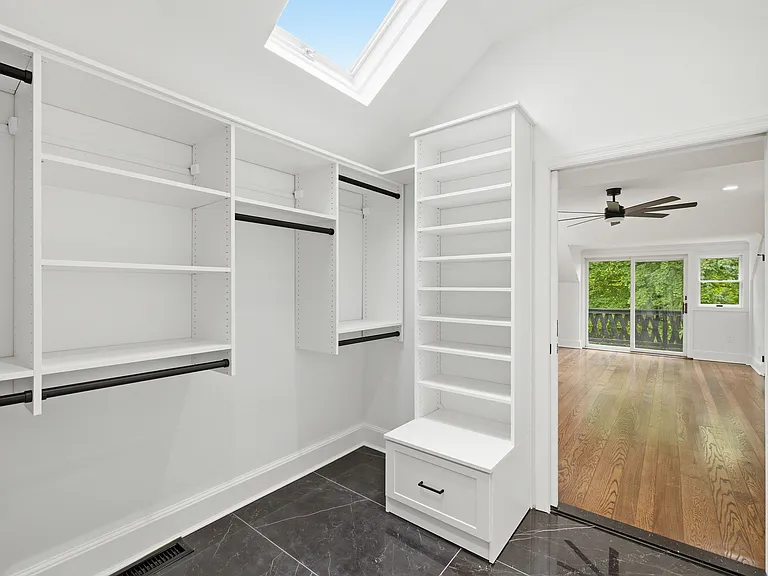 1 Tulip Tree Ln — Photo 42