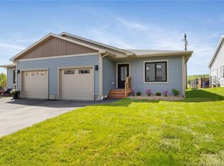 93 Attenborough Dr, Fredericton, NB E3A9R6