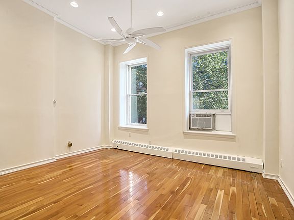 4th image of 315 E 14th St APT 2A