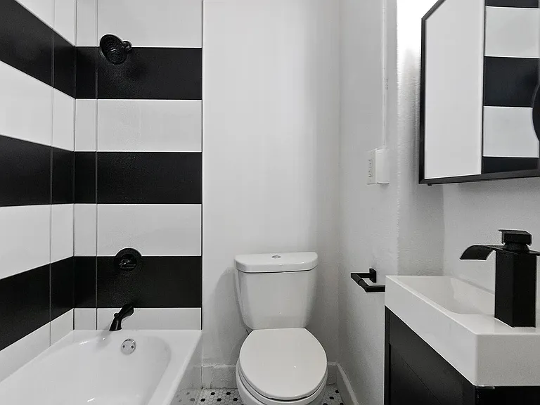 Brookmore - Premium Studio Apartment