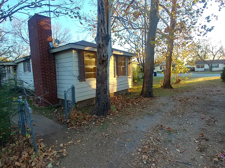 209 Prairie Ave — Photo 13