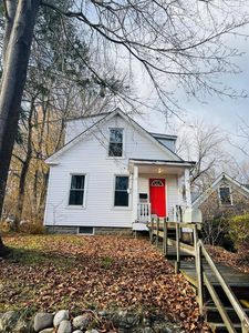 19 James St, Orono, ME, 04473