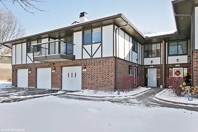 761 Whalom Ln #2B1 photo 1