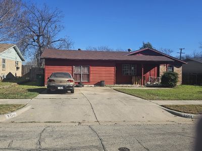 109 S Driskell Dr, Crowley, TX, 76036