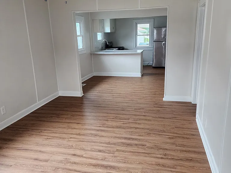 850 Woodrow Ave #MAIN — Photo 6