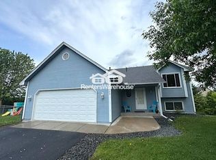 7020 Meadow Ct, Rockford, MN 55373