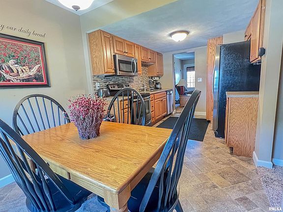 5th image of 4616 Warren St #7