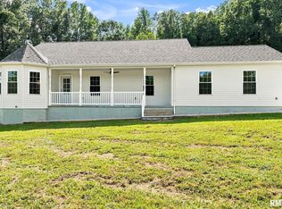 1405 Pearce Rd, Equality, IL 62934