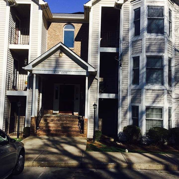 1st image of 6211 Rosecroft Dr