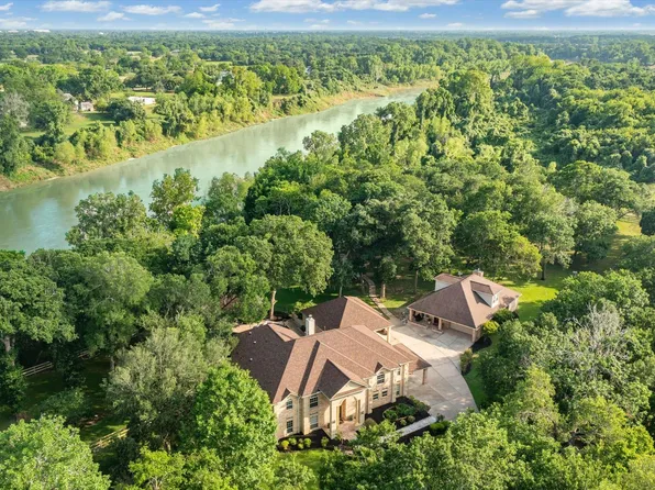 3023 River Forest Dr, Richmond, TX 77406