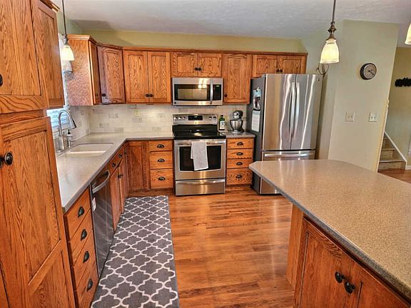 4th image of 1633 S Black Oak Ct