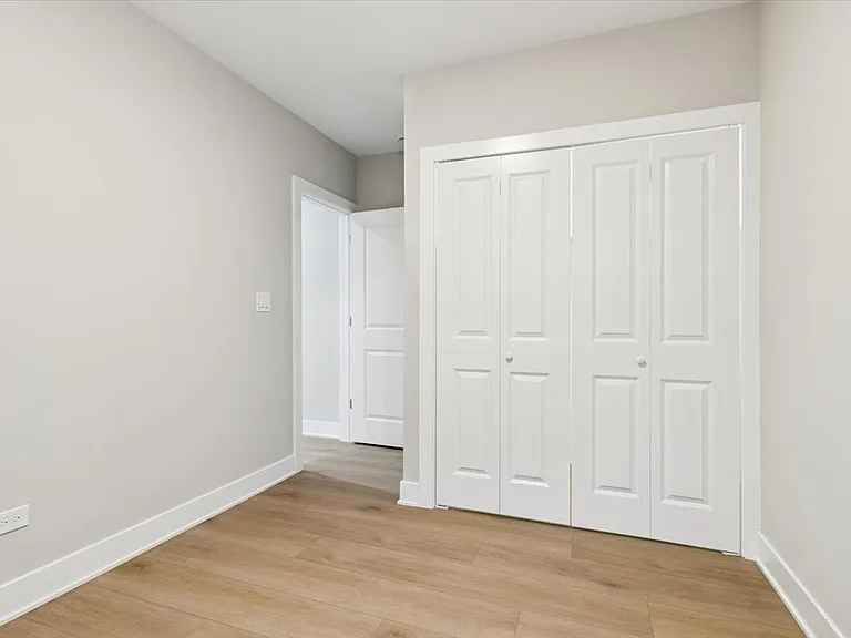 302 Hughes Ave — Photo 19