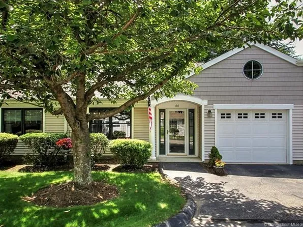 44 Red Cedar Cir, Orange, CT 06477