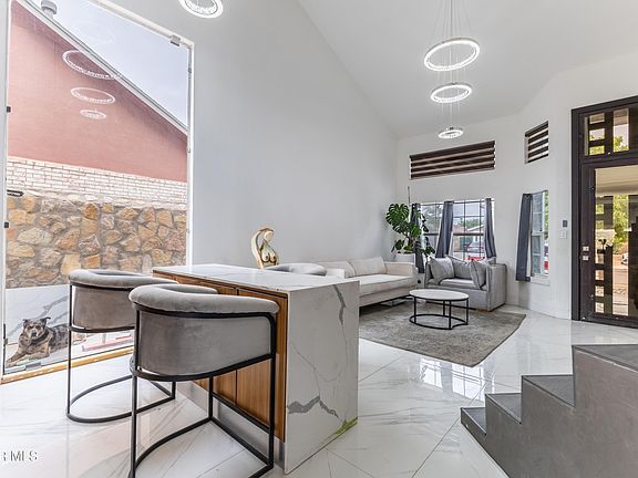 2nd image of 13705 Paseo De Fe Cir