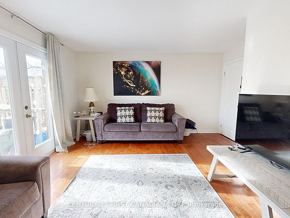 3rd image of 20 Kernohan Pkwy #6