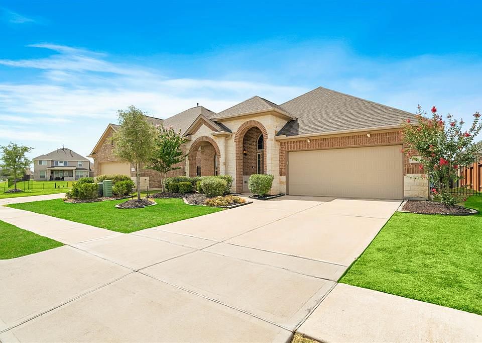 1st image of 24307 Marcello Lakes Dr
