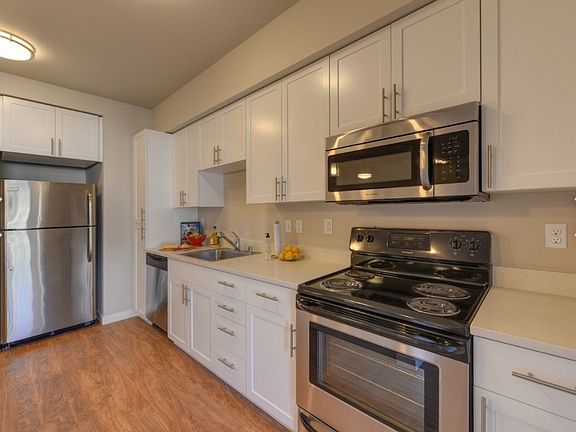 3rd image of 15338 NE 9th Pl Unit I211