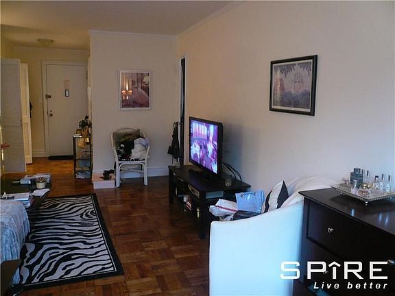 3rd image of 420 E 79th St APT 12C