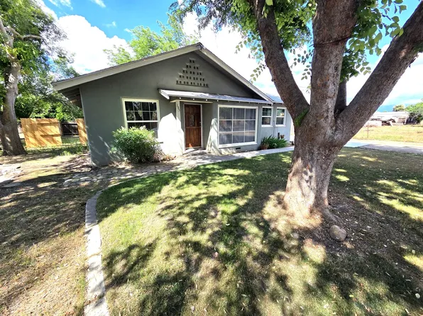 195 E Mountain View Ave, Porterville, CA 93257