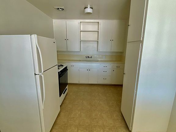 3rd image of 228 N Dos Caminos Ave #1B-1BA