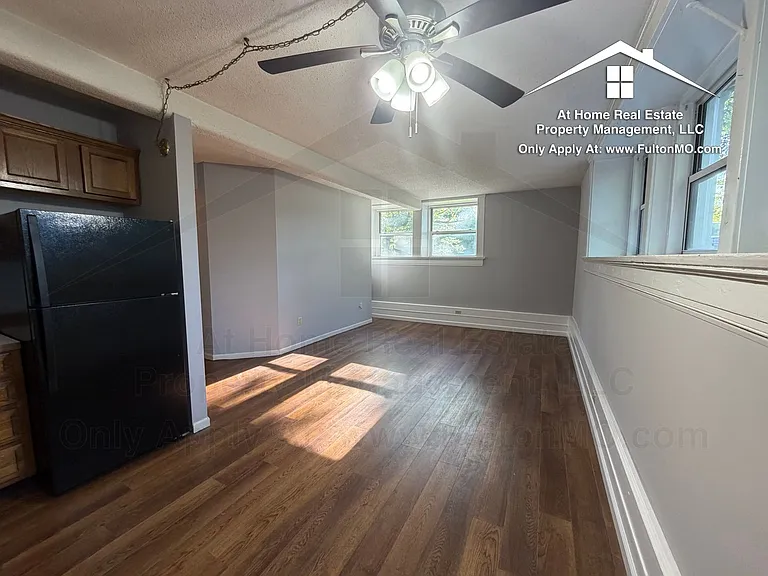808 Center St #3 — Photo 3