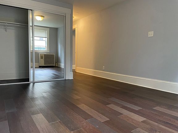 5th image of 535-545 Clayton St