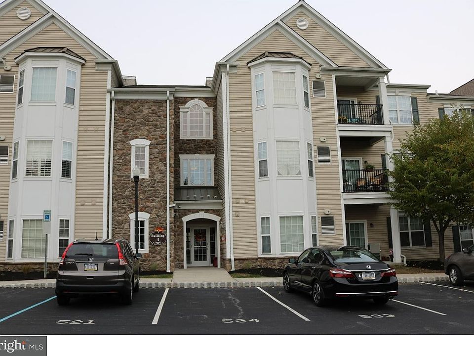 1st image of 422 Creekside Dr