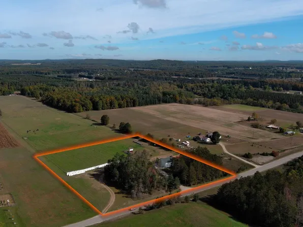 16466 Almira Rd, Lake Ann, MI 49650