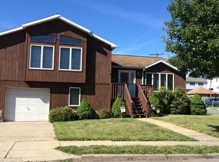 2051 Dorothy St, Scranton, PA 18504
